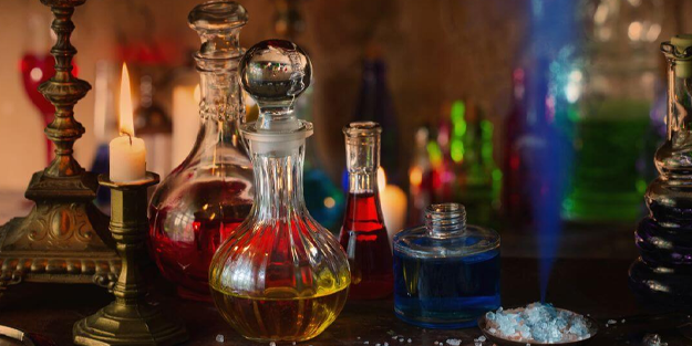 10'larca can alan gizemli bitkisel sıvının altından 'büyü' çıktı! Lanetli işin sonu