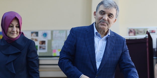 Abdullah Gül oyunu kullandı