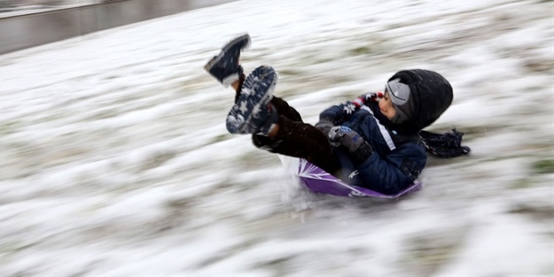 11 ilde okullara kar tatili!