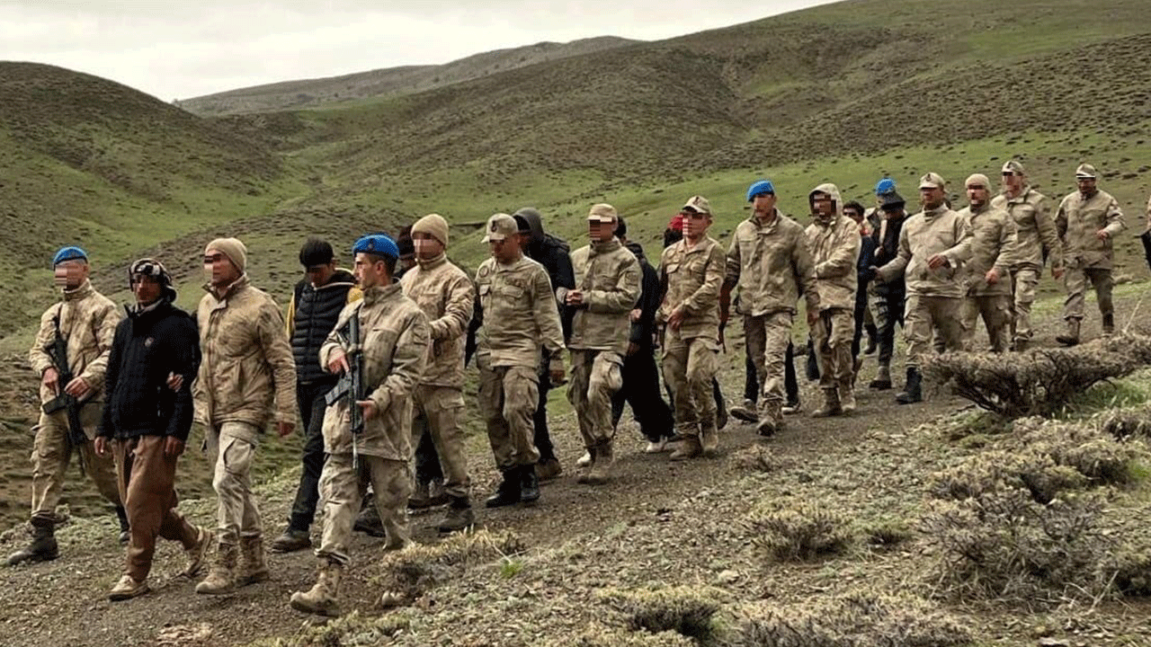 11 kaçak göçmen daha yakalandı