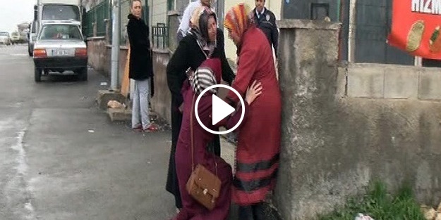 11. kattan atladı, 10. katta korkuluklara tutundu tekrar atladı!