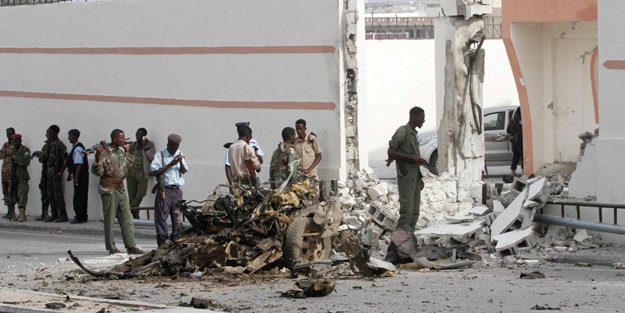 11 kişiyi öldürüp başbakan yardımcısını...