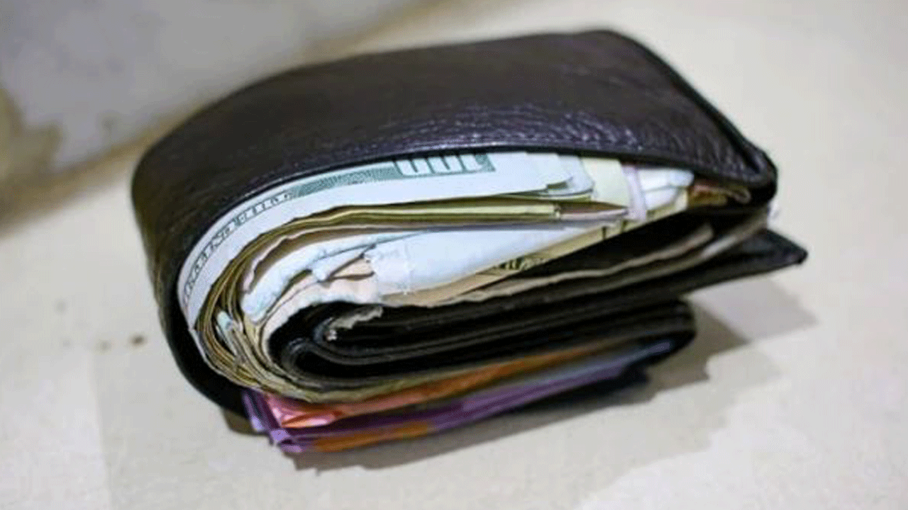 11 yıl önce kaybolan cüzdan, 240 bin km gezdikten sonra sahibine döndü!