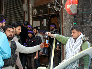 Esed güçleri tarihi camiyi içki deposuna çevirmiş