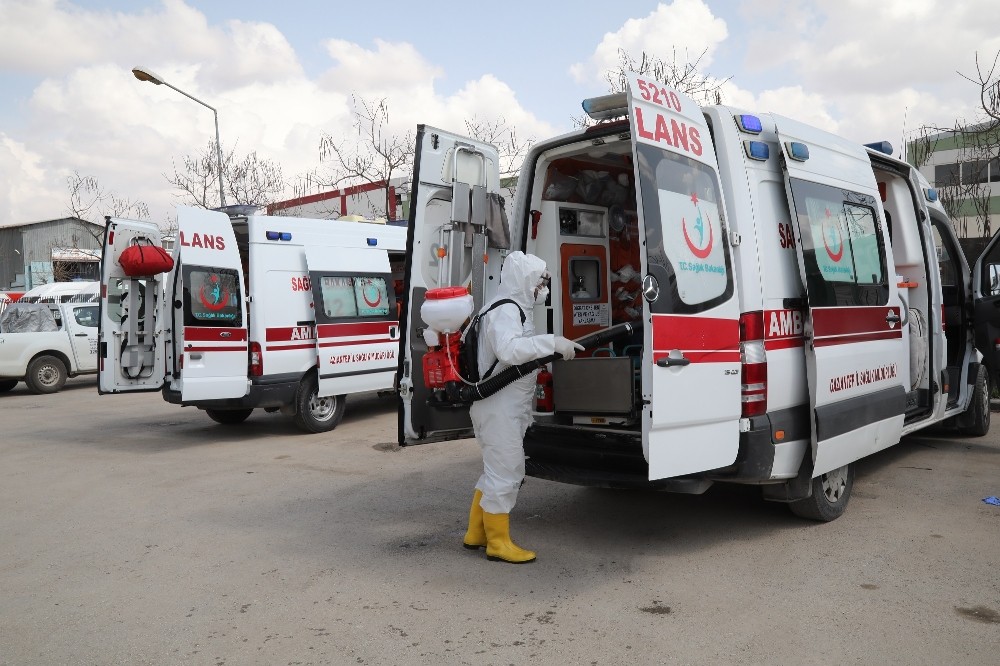 112 ambulanslarının hijyeni Büyükşehir’e emanet 