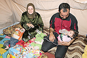 Suriyeli üçüz bebekler süte kavuştu