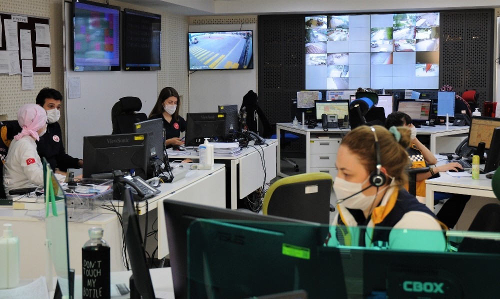 112’yi ‘dalga geçmek’ için arayanlar bile oluyor 