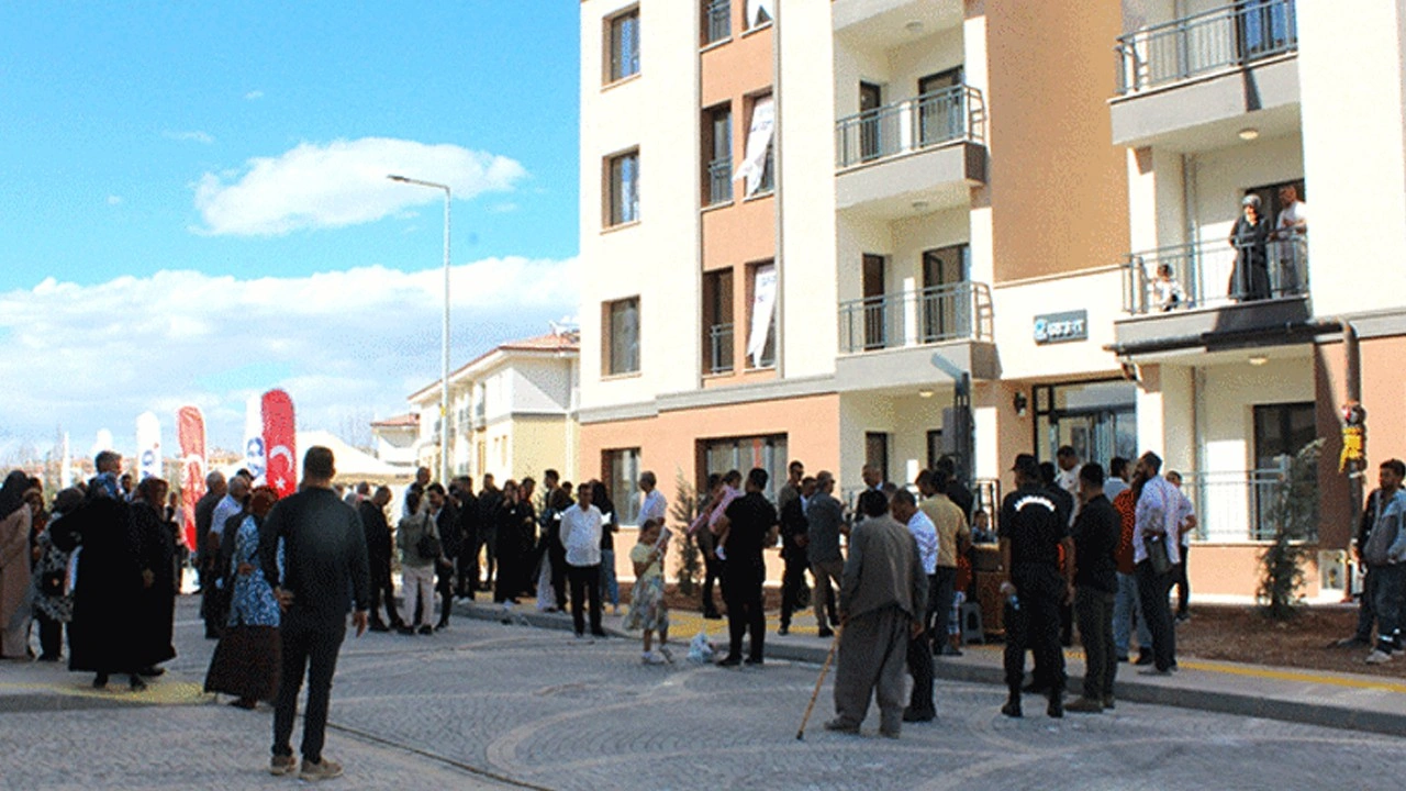 1130 aile evine kavuştu