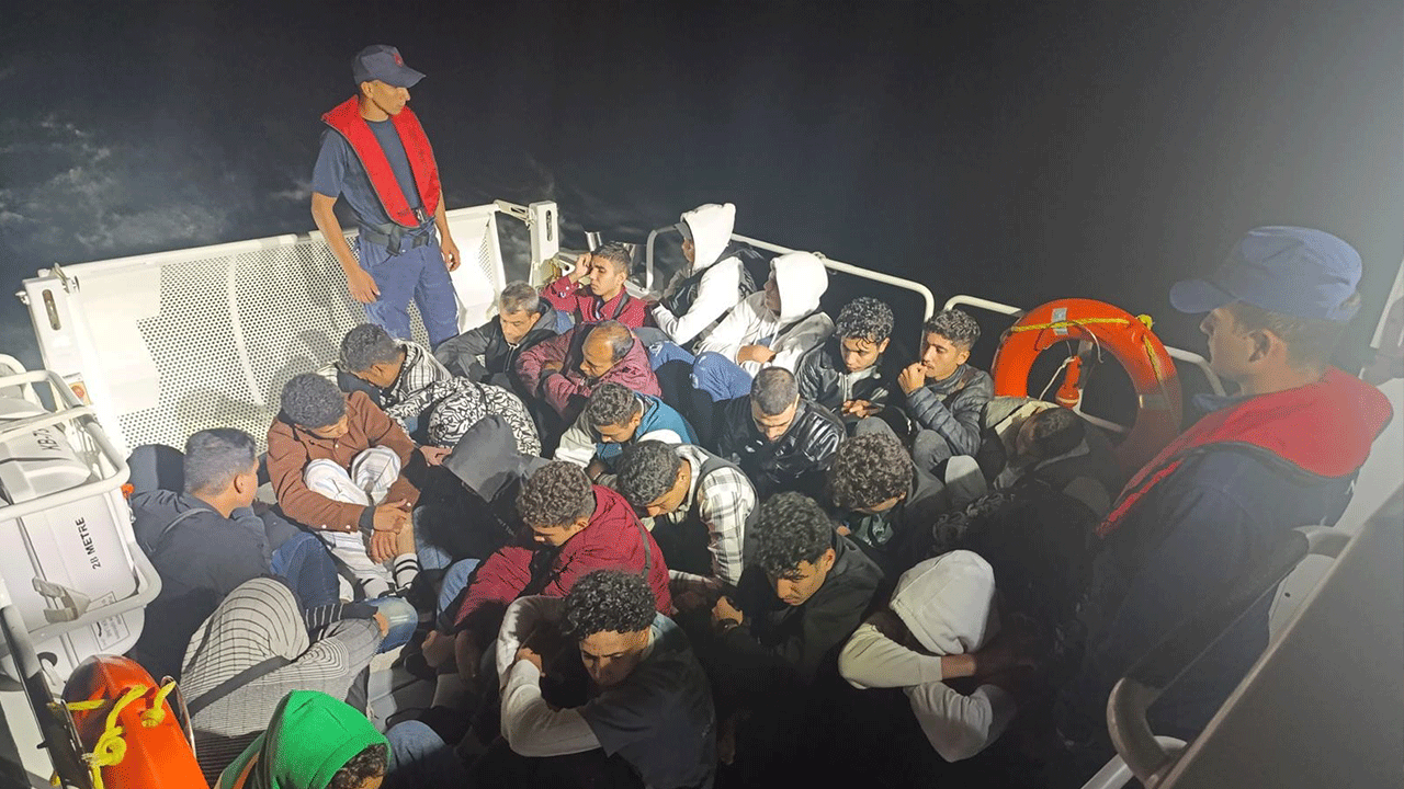 11’i çocuk 27 kaçak göçmen bakın nerede yakalandı!