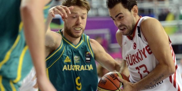 12 Dev Adam çeyrek finalde