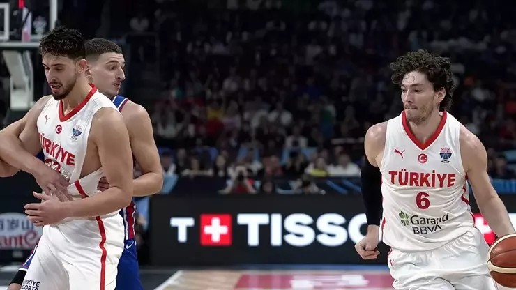 12 Dev Adam destan yazdı! Sırbistan’ı devirdik, liderlikle son 16’ya yükseldik