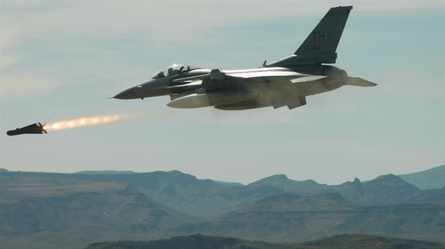 12 savaş uçağıyla K. Irak'a hava harekatı!