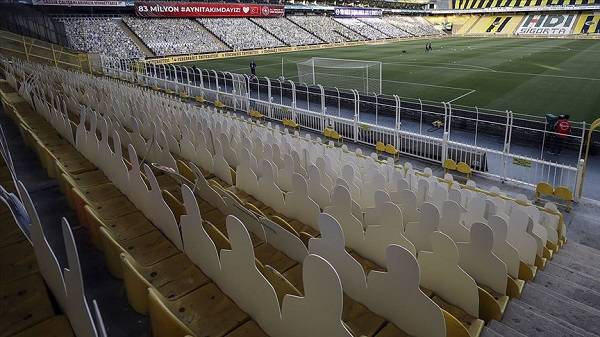 12 yaş altı maçlara girebilecek mi? Çocuklara maça girme yasağı kalktı mı?