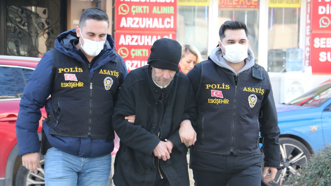 12 yıldır aranıyordu! Kardeşinin kimliğiyle yakalandı