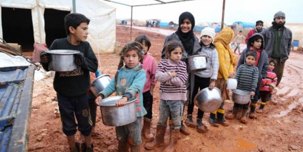 120 bin Suriyeliye sıcak yemek