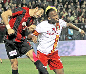 Aslan 1 puanla yetindi : 0-0