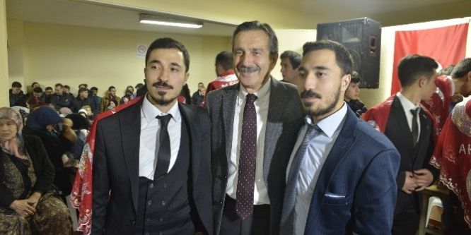 Asker düğününe katıldı