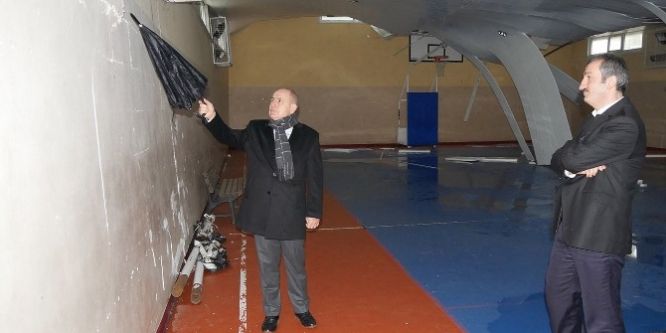 Büyükçekmece’de okulların eksikleri gideriliyor