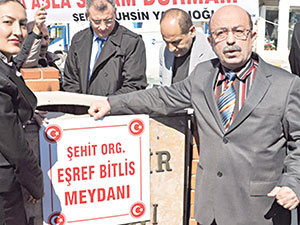 CHP, darbeci Çevik Bir’i korudu