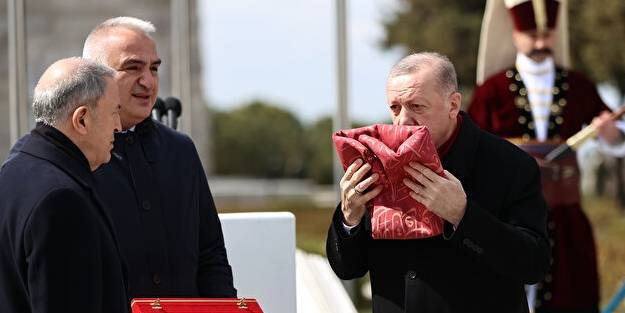 129 yıl sonra bir ilk! Osmanlı sancağı Çanakkale'de