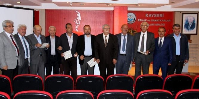 Sahte plakaları önlemek için mühür dağıtıldı