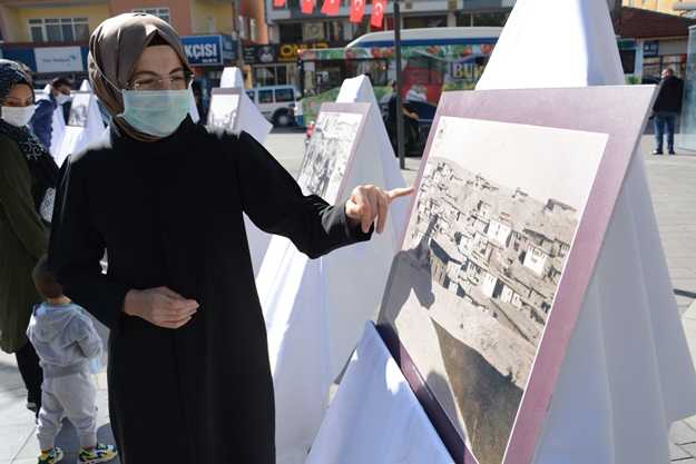 13 Ekim fotoğraf sergisiyle kutlandı