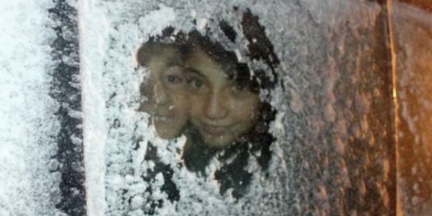 13 öğrenci donma tehlikesi atlattı