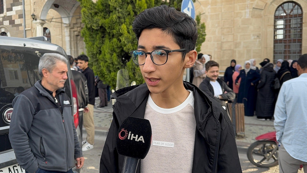 13 yaşında hafız olan genç Umre'ye gitti