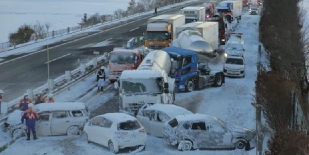 130 araç birbirine girdi! Ölü ve yaralılar var
