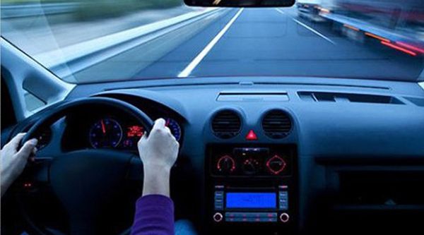 Tek başına yolculuk sürücüyü uyutuyor