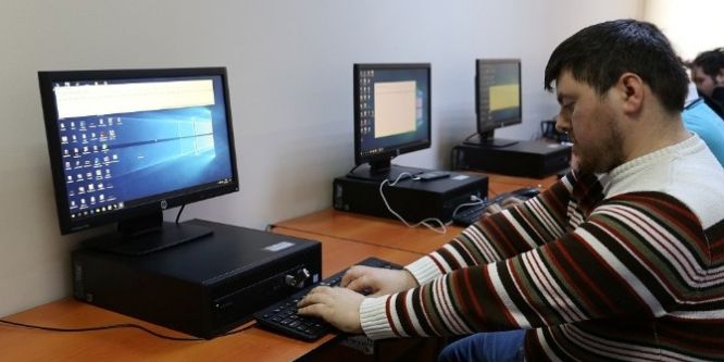 Görme engelliler KO-MEK ile dünyaya açılıyor