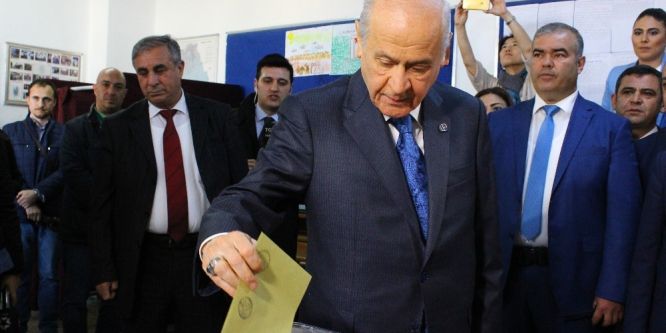 Bahçeli oyunu Ankara’da kullandı
