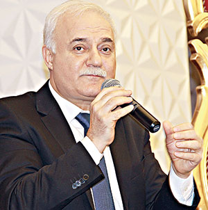 Hatipoğlu Efendimiz’i örneklerle anlattı