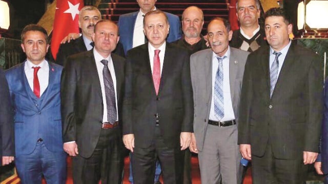 139 FETÖ şüphelisini ihbar eden memur...