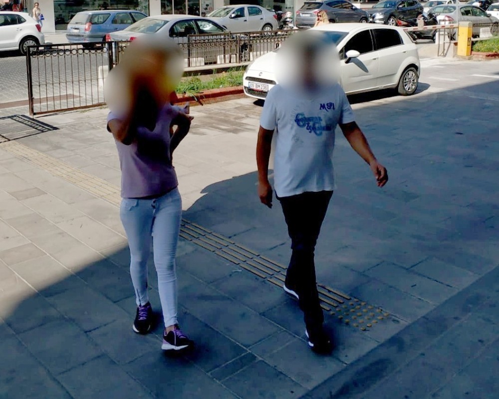14 ayrı yağma ve tehdit suçundan aranan kadın zanlı yakalandı 