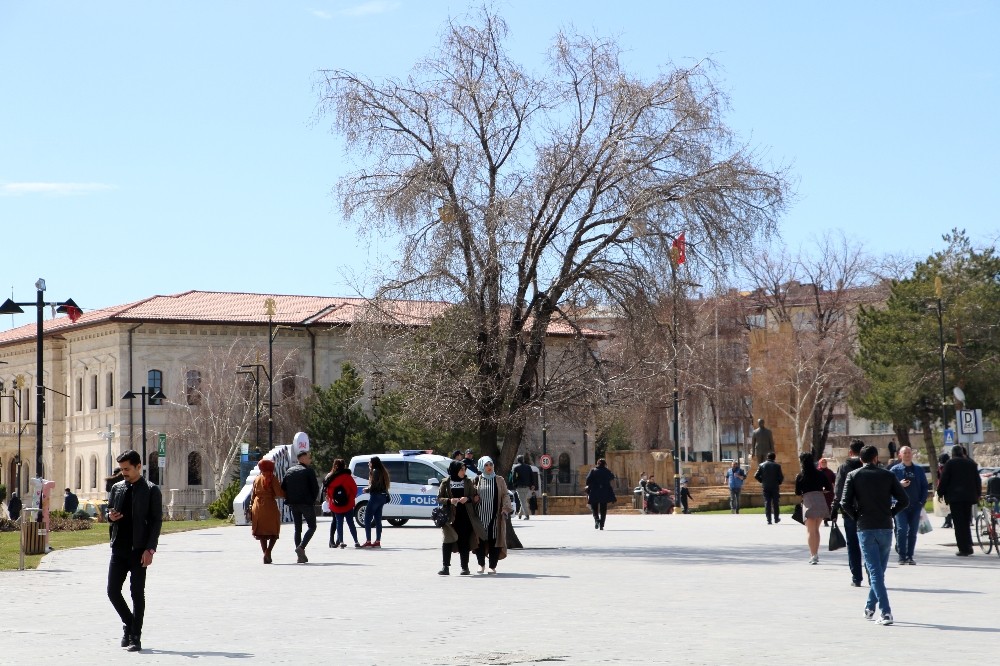 14 gün kuralına uymayan 87 kişiye 274 Bin TL para cezası 
