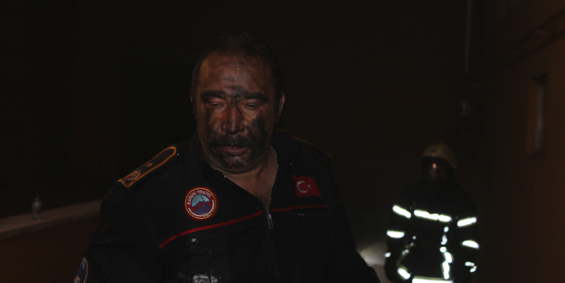 14 katlı binada korkutan yangın: 16 kişi hastanelik oldu