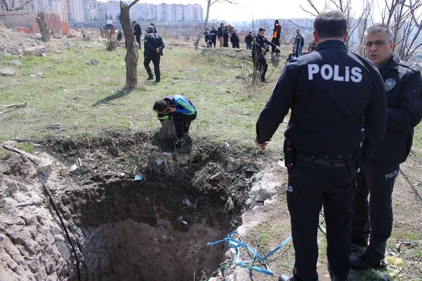 '14 kişi kuyulara atıldı, sesler geliyor' ihbarı o şehri karıştırdı