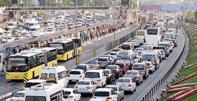 14 Mayıs'ta Küçükçekmece'de bazı yollar trafiğe kapatılacak!