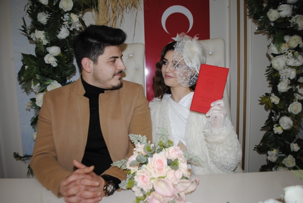 14 Şubatta nikah yoğunluğu 