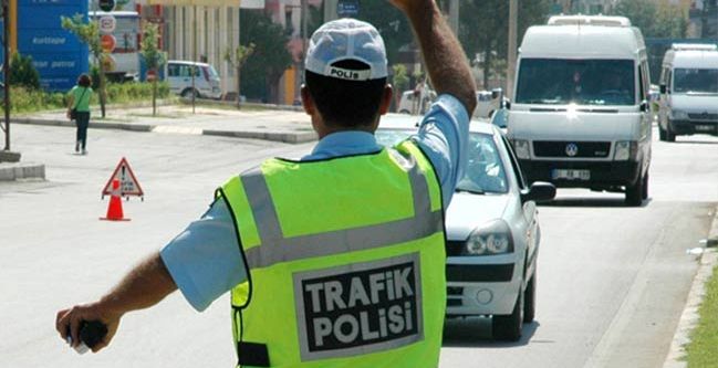 17 yaşındaki kayıp kız, uyuşturucu ve sahte kimlikle yakalandı