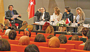 Kadına şiddetin nedeni ihmal ve istismar