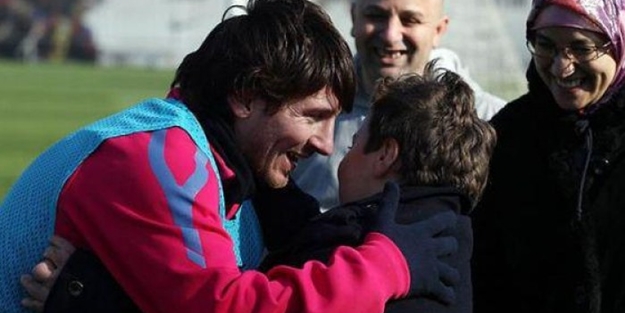 Messi’den Suriyeli çocuklara destek