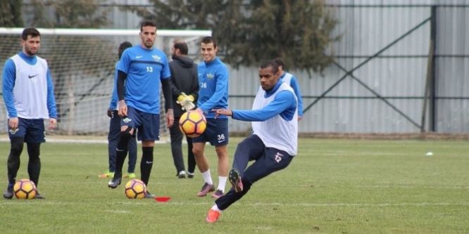 Akhisar Belediyespor yarın kupa maçı hazırlıklarına başlayacak