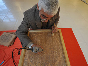 Hayata sanatla tutundu