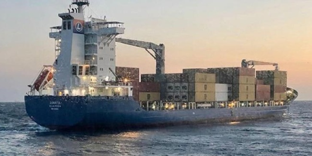 147 metrelik gemi arızalandı!