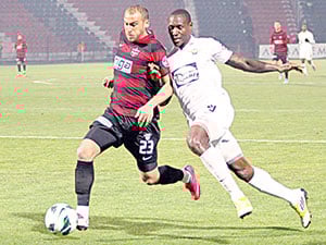 Akhisar kaçana yanıyor