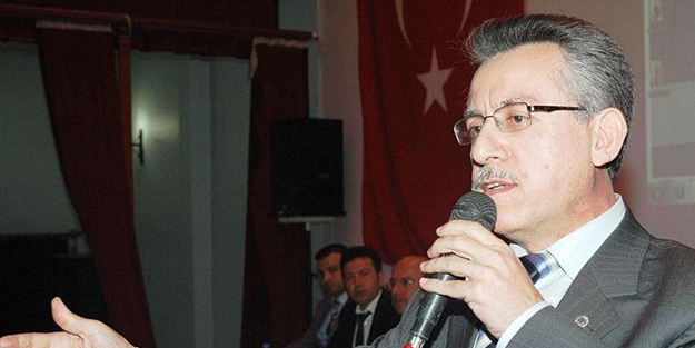 Belediye kasasından maaş almayacağını açıklayan başkan