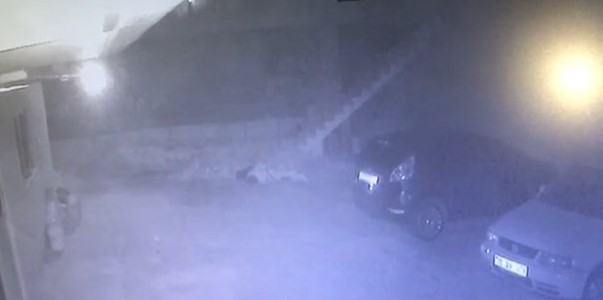 14’lı binadan atlayarak intihar eden genç hayatını kaybetti 
