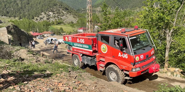 15 ev yanmıştı! O köyde bir yangın daha